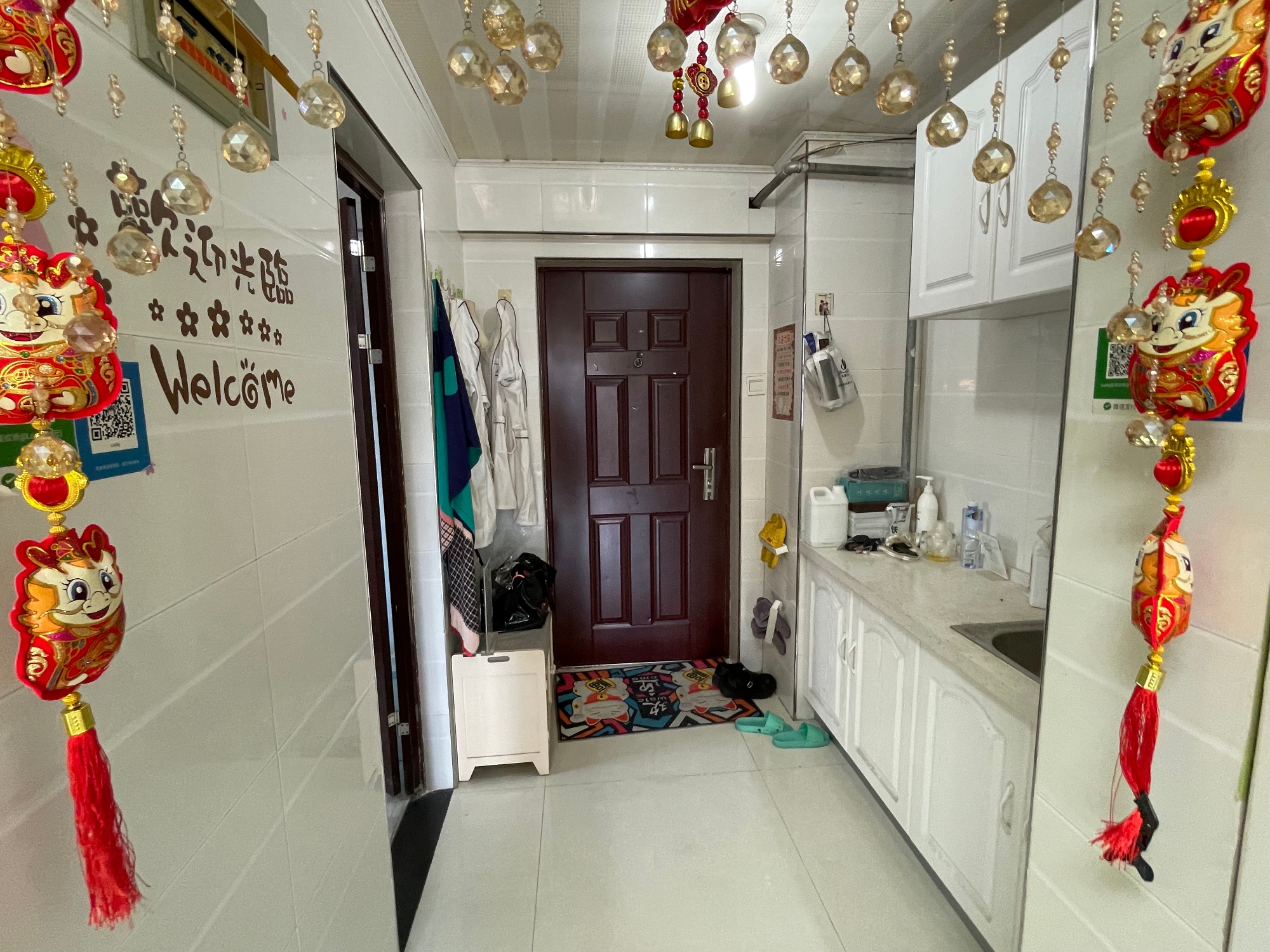 龙湖路一号精装一室一厅出售_7