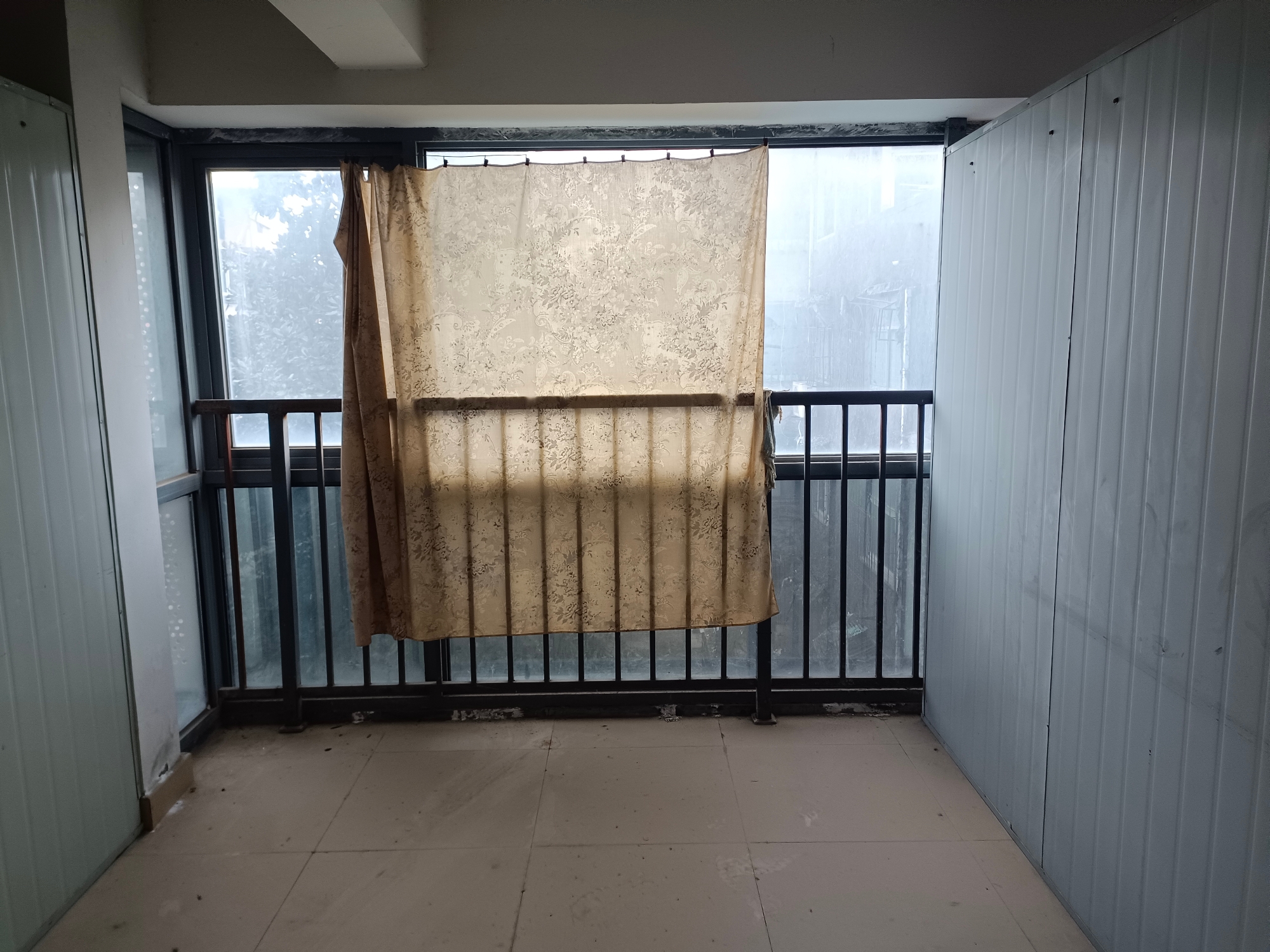 龙湖路一号高档公寓房急售_4