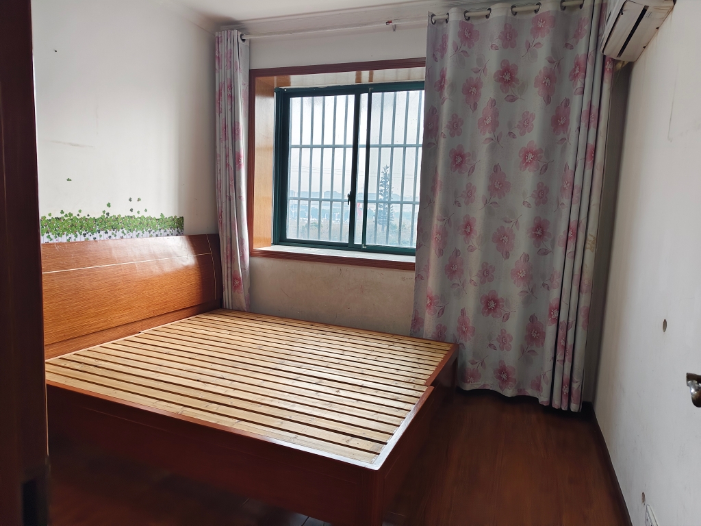 现代汉城 100平 三室两厅 交通便利 学区房 普装出租_3