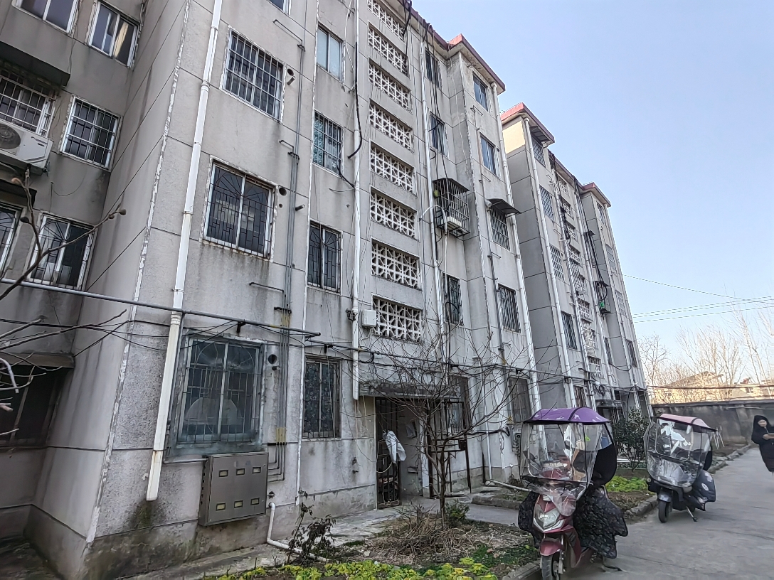水厂家属楼 85平 简装两室 随时看房_8