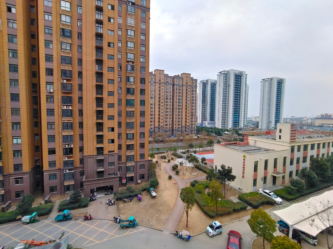 玫瑰苑 毛坯 三室两厅 中间楼层 边户 双校区_11