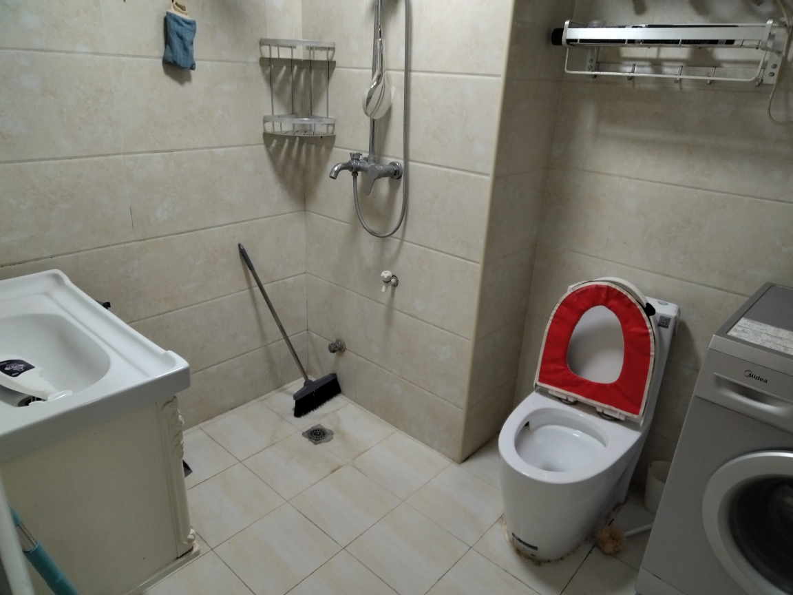 上品印象一室一厅精装公寓出售_10