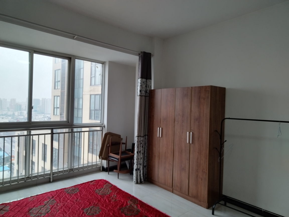 上品印象一室一厅精装公寓出售_4