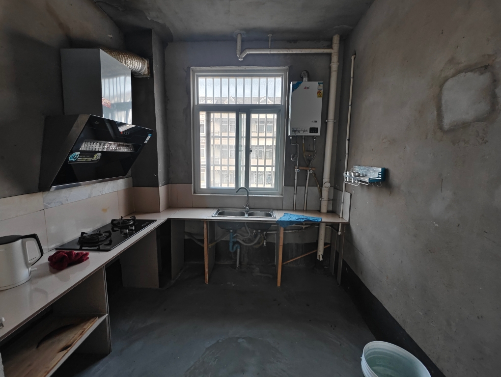 南关小区 89平 南向两室 交通便利 简装_4