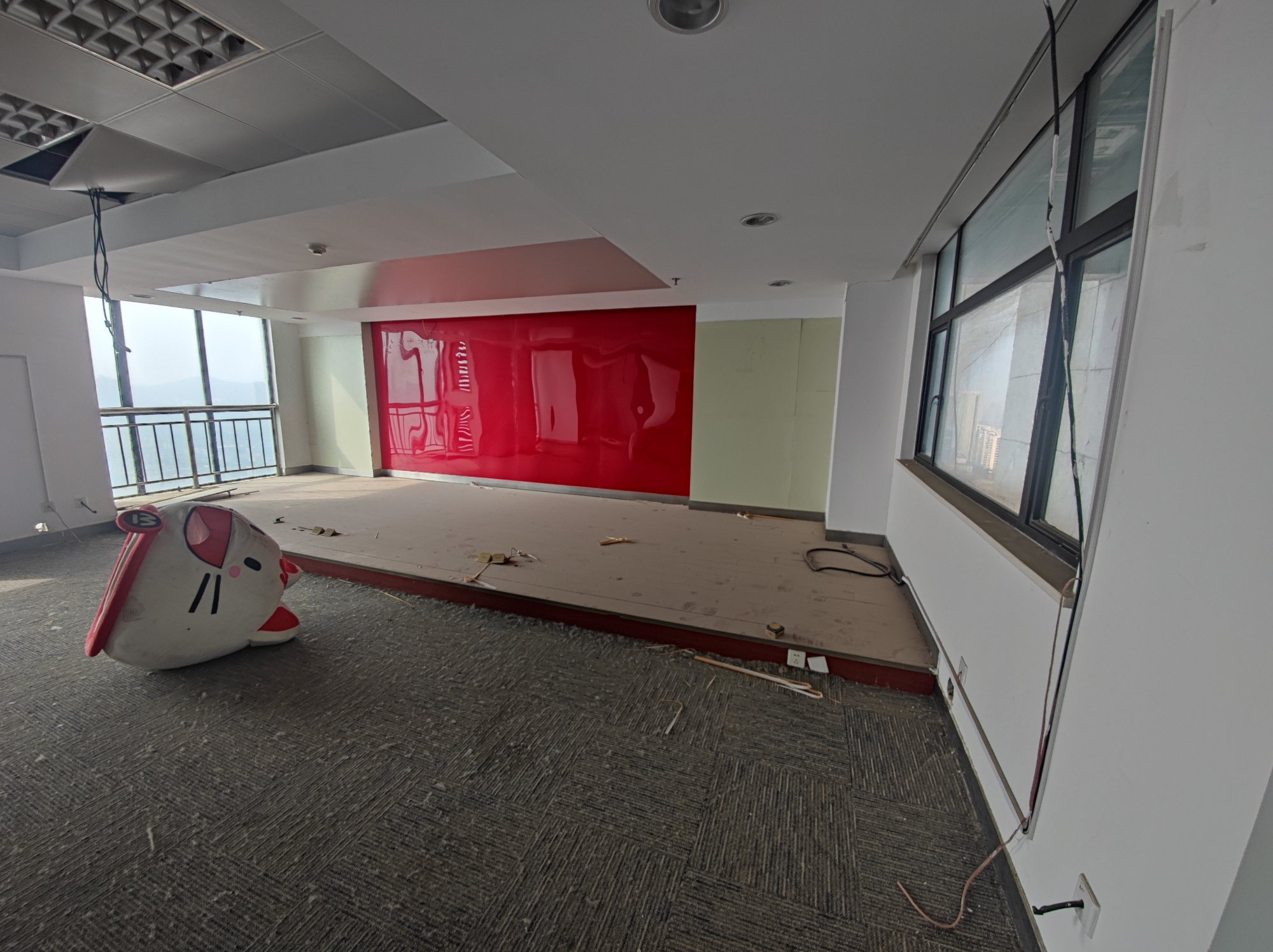 新天地 76平 精装朝南一居 满两年 交通便利 采光好_8