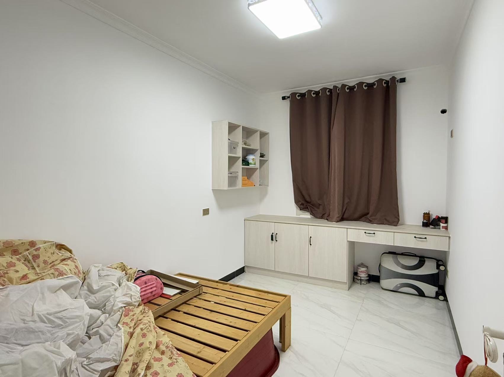 谢家集新村A区 98平 南向三室 交通便利 满两年_4