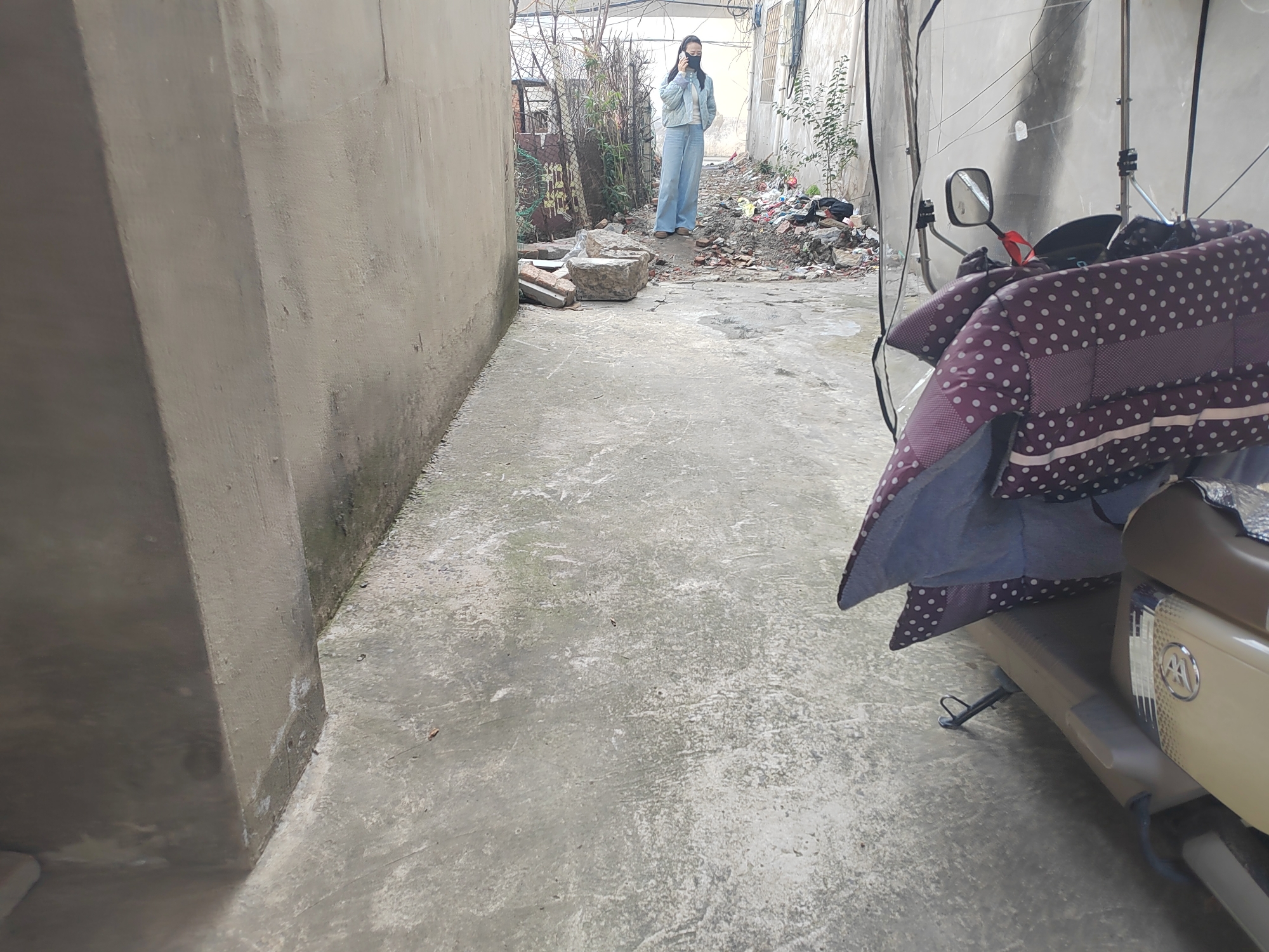 自建房楼上楼下三层_9