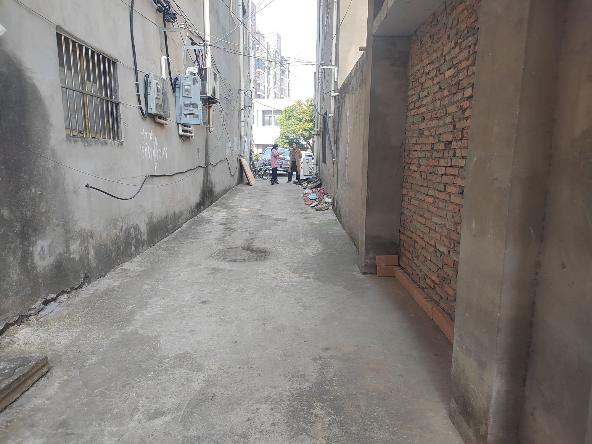 自建房楼上楼下三层_12