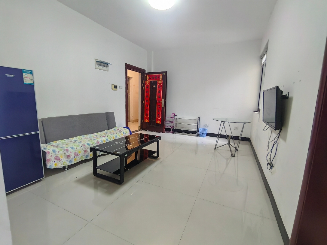 东方名珠精装两房出租_2