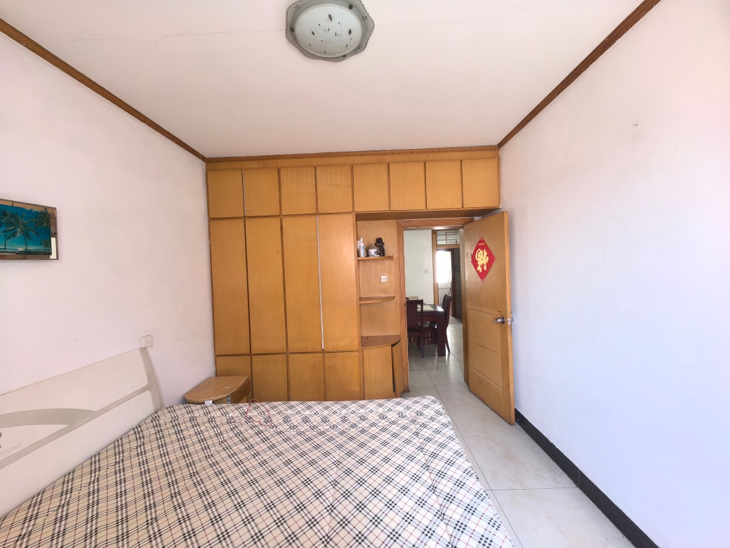 华声苑多层简单装修16小对面4楼三室一厅一卫家具家电齐全拎包入住_5