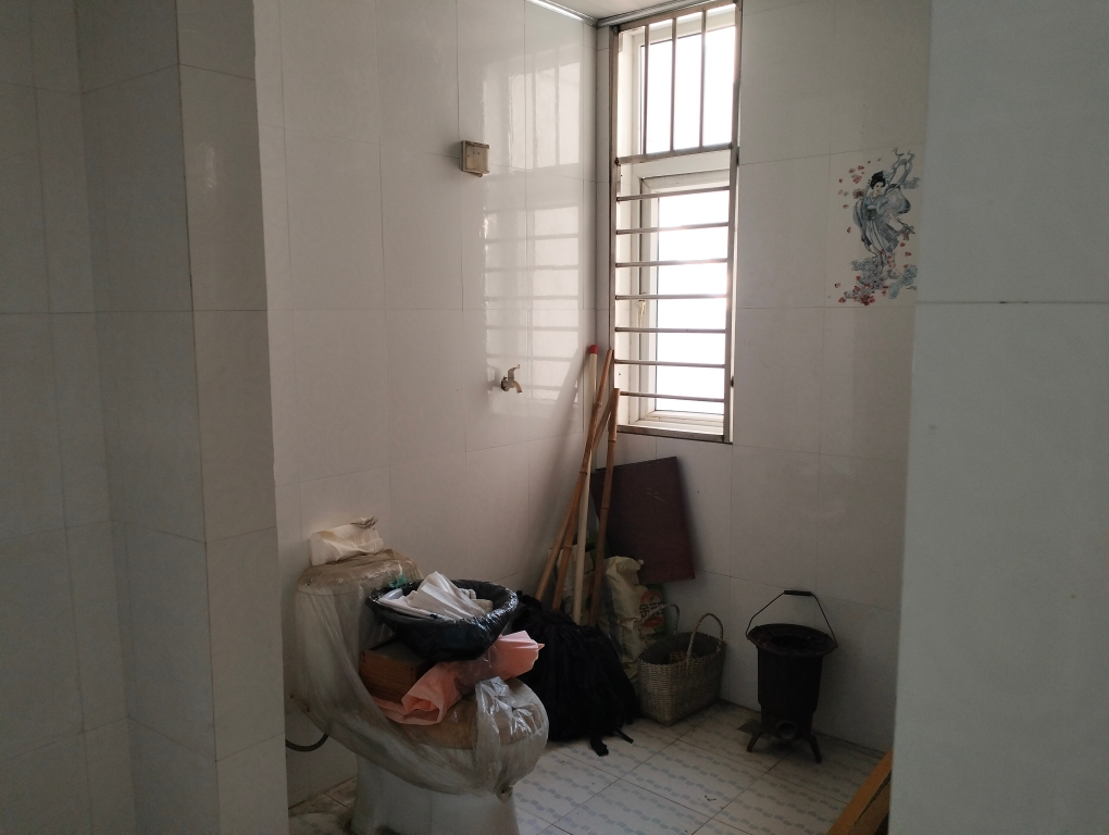 河西小区二期140平三室两厅普装采光好对外出租_5