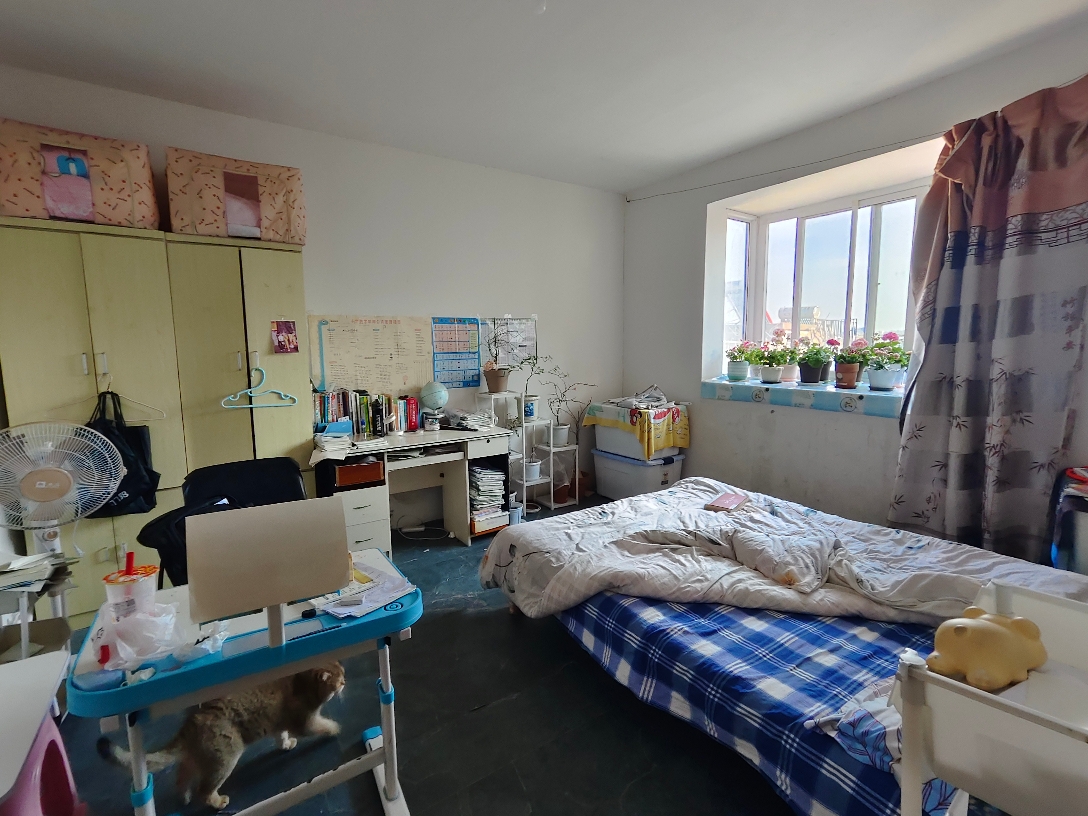 定湖花园 108平 三室两厅 学区房 满两年 交通便利_4