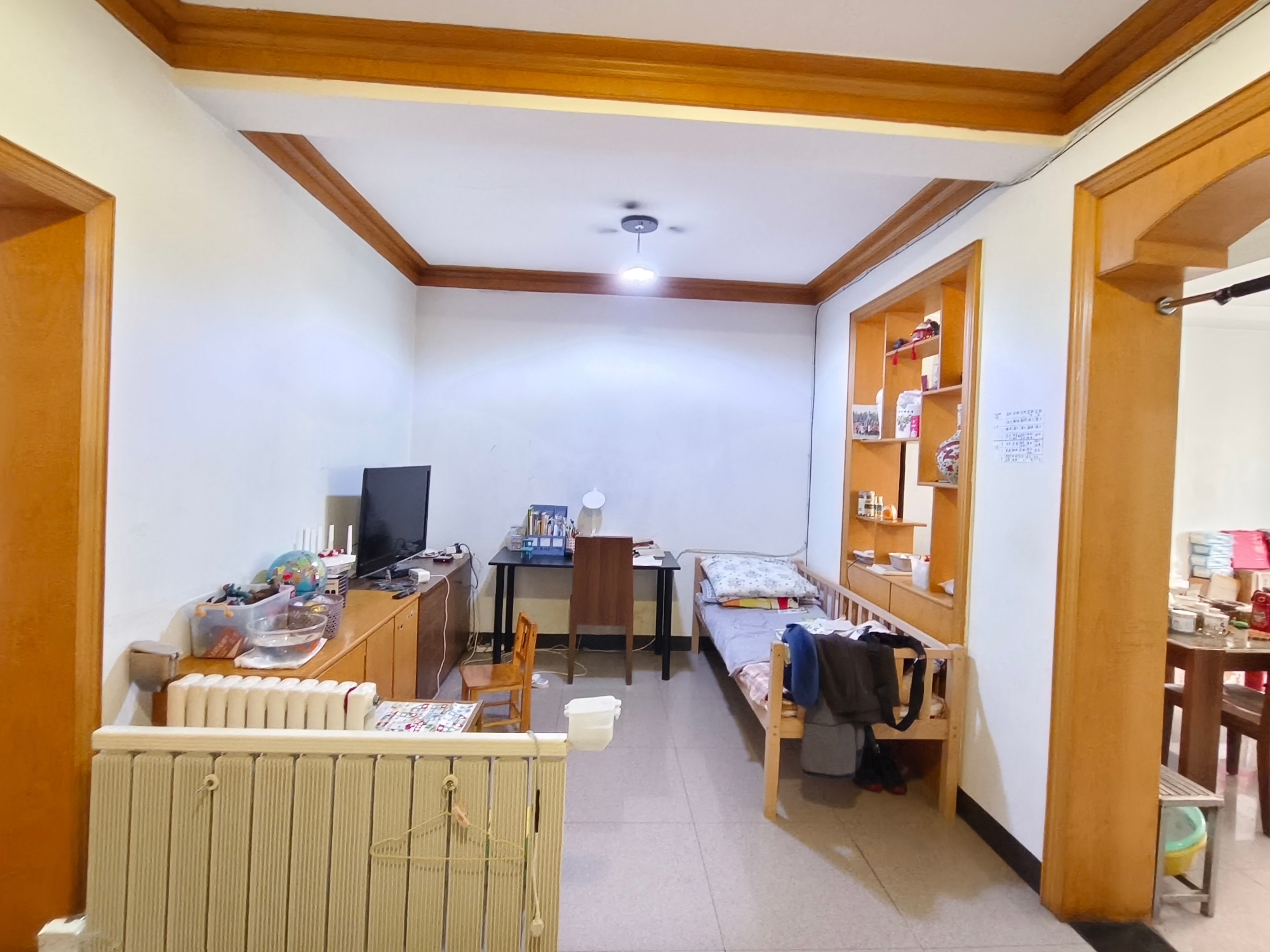 银工家属楼90平米2室精装出售_3
