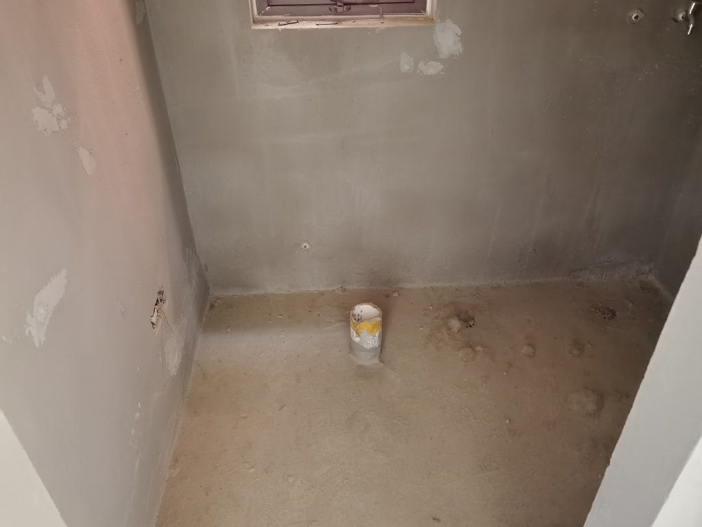 御香山毛坯三室两厅出租_9