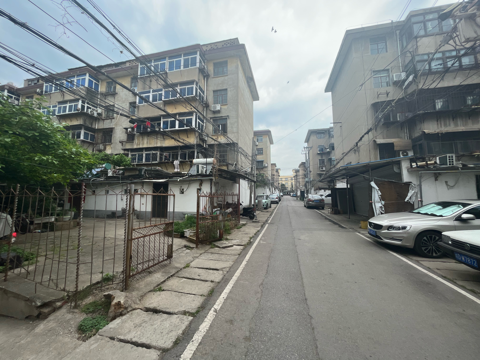医院村 70平 南向两室 交通便利 满两年_10
