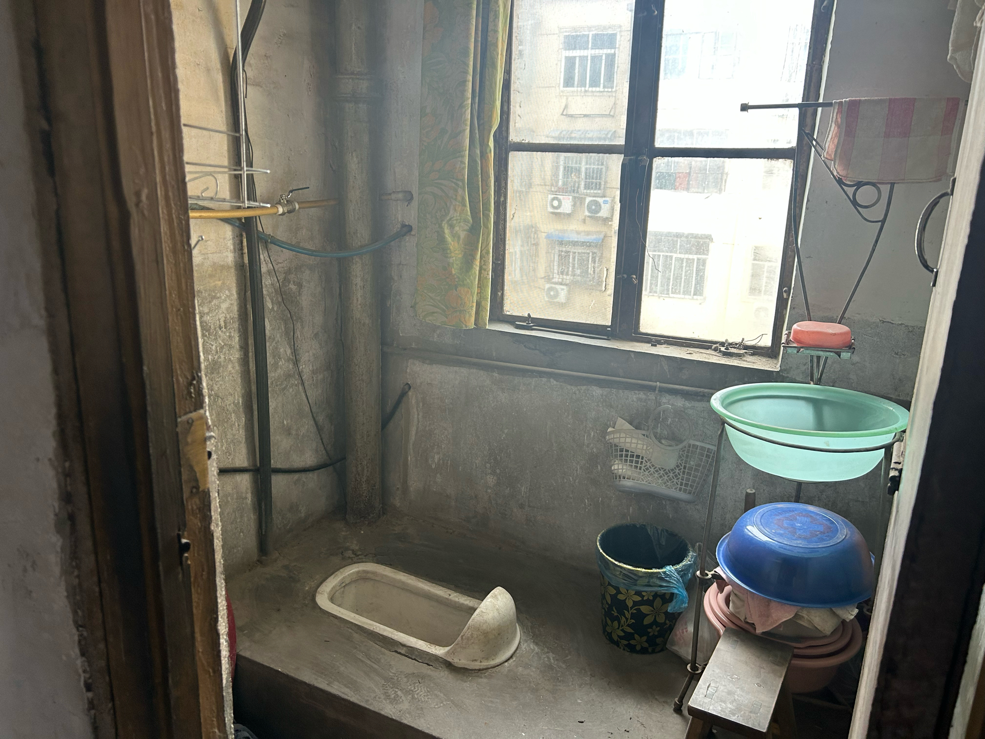龙湖中学片区 前锋一村三室一厅诚售_9