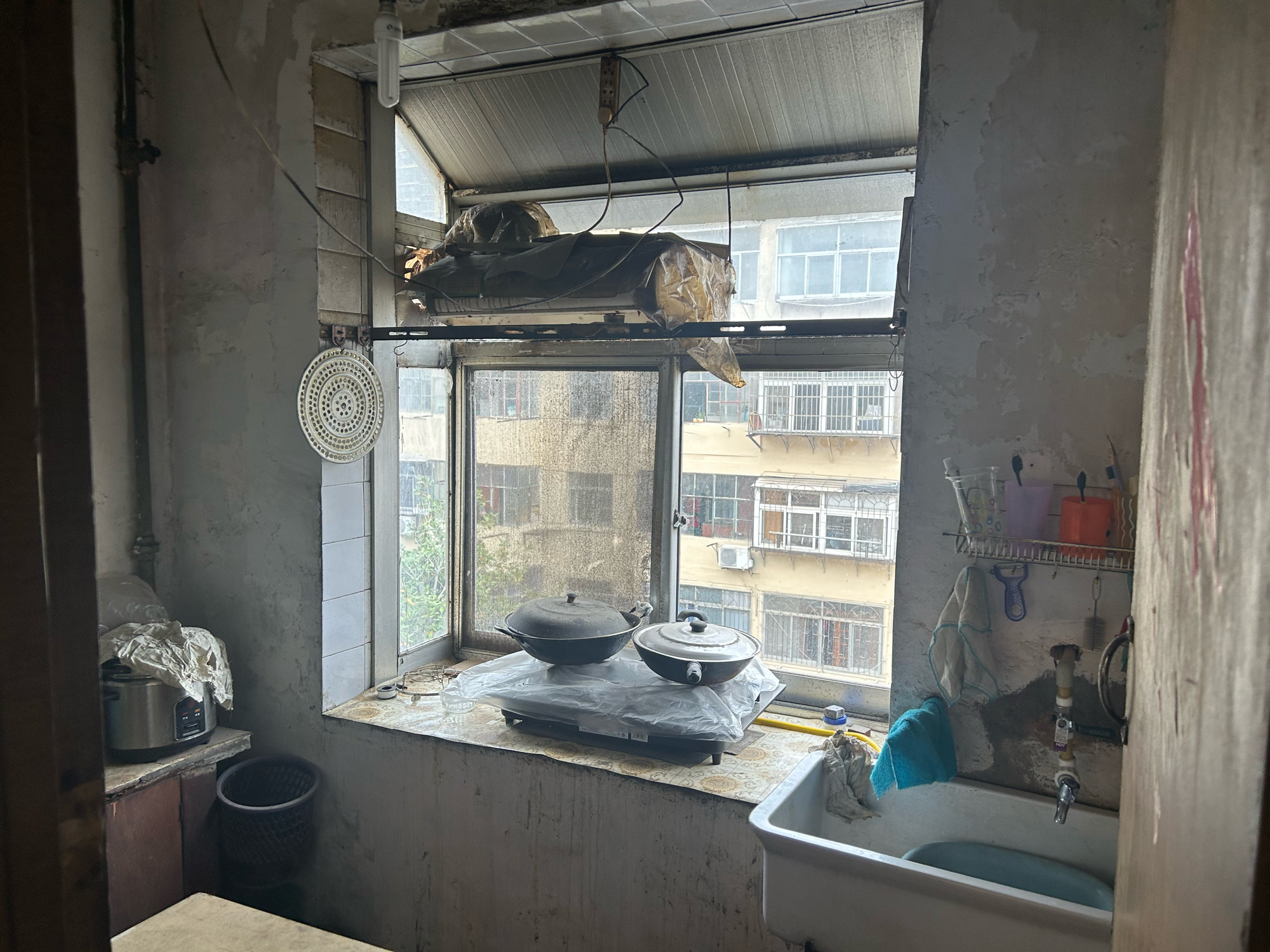 龙湖中学片区 前锋一村三室一厅诚售_8