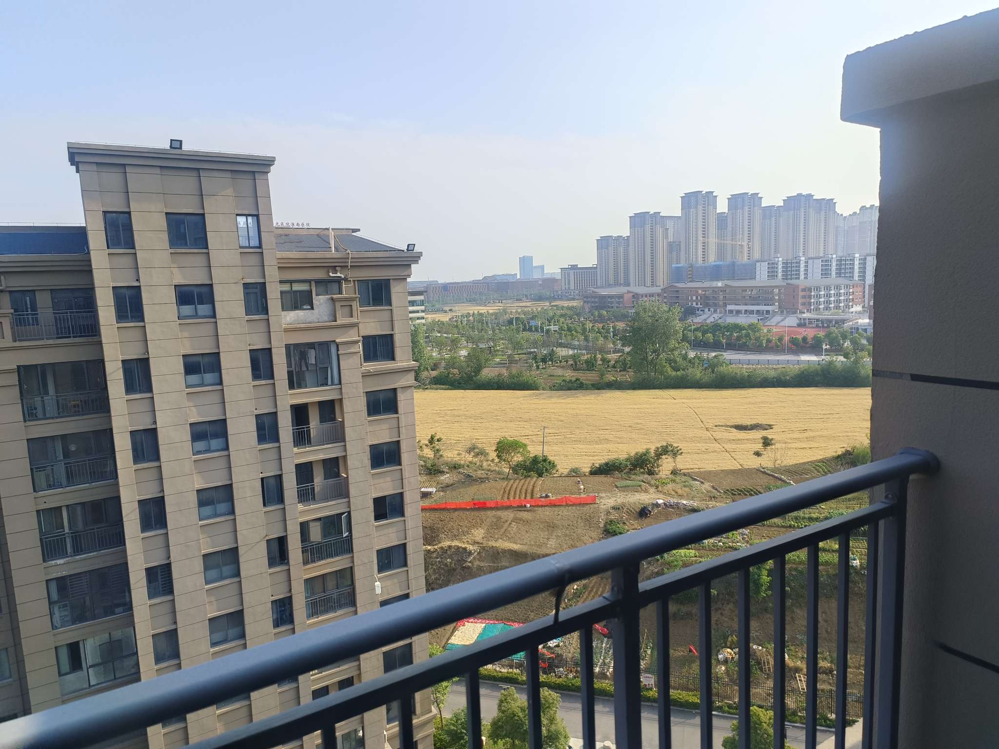 龙成奥韵三期 电梯洋房 诚心出售 _6
