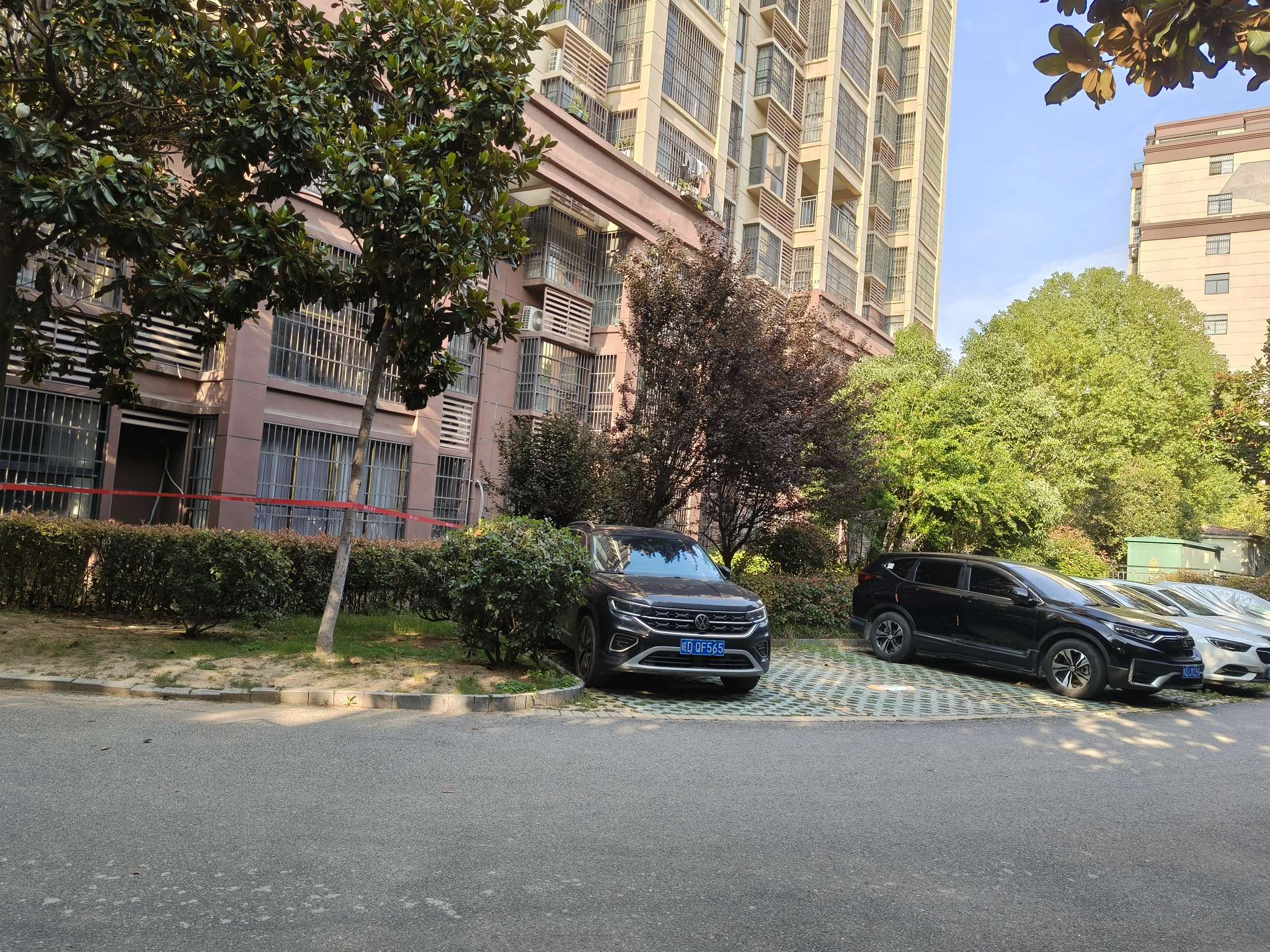 泰府名邸 100平 南向三室 毛坯 交通便利 学区房_8
