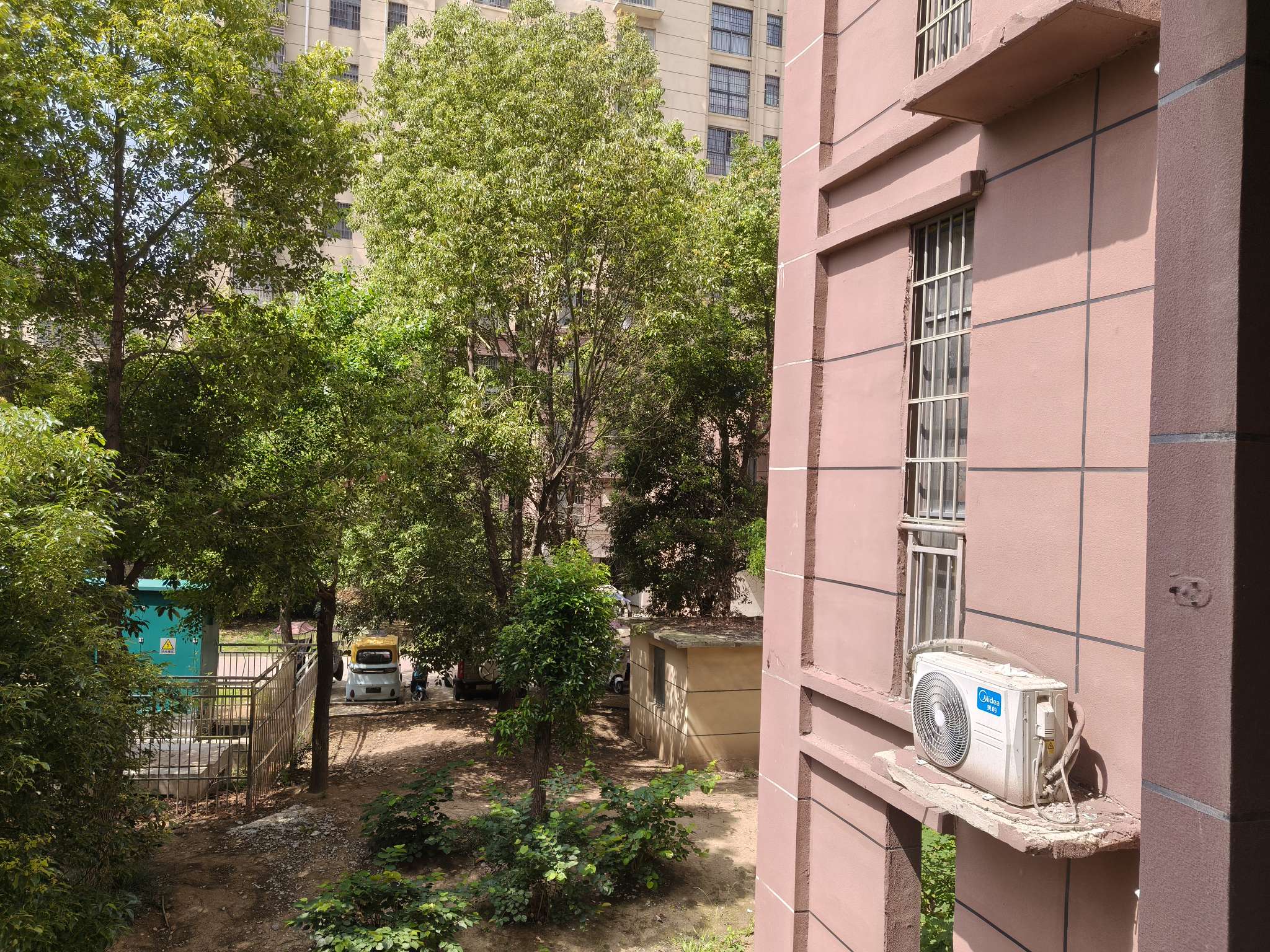 泰府名邸 100平 南向三室 毛坯 交通便利 学区房_9
