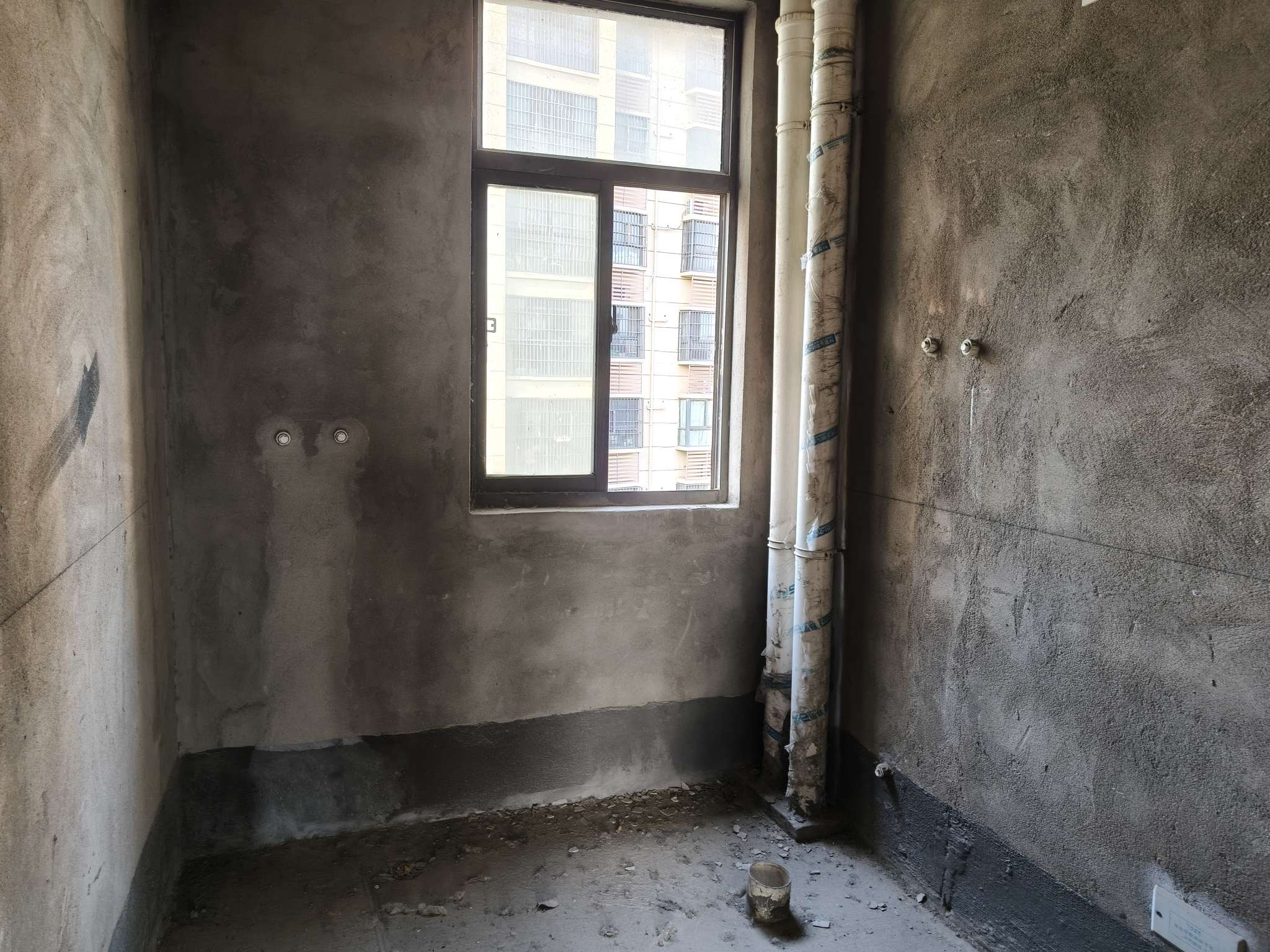 泰府名邸 100平 南向三室 毛坯 交通便利 学区房_7