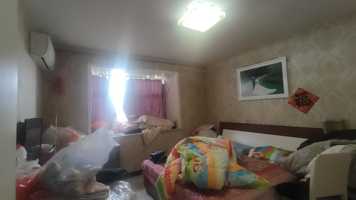 新城一号3室2厅简装_3