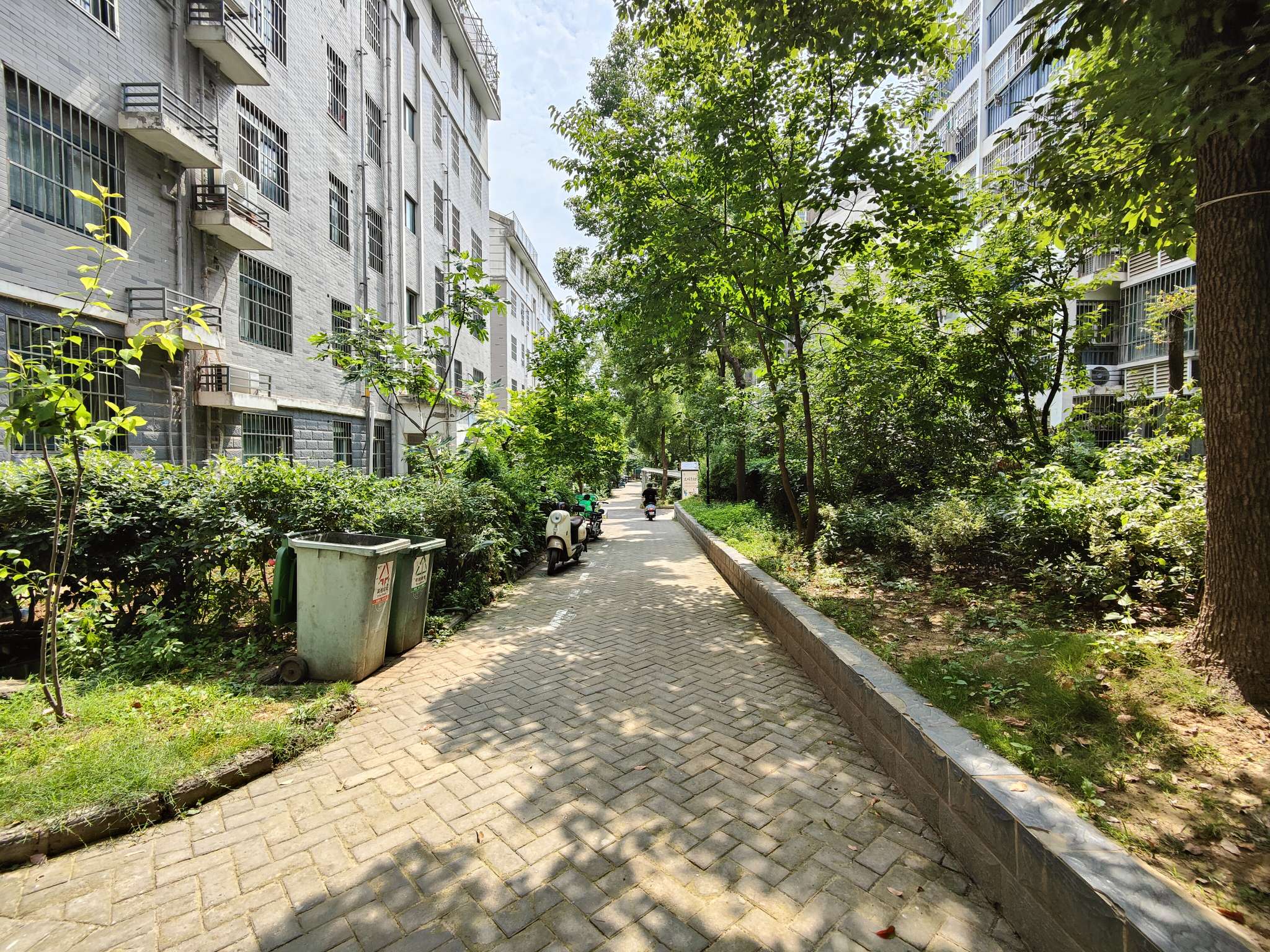 卧龙山庄东区_9