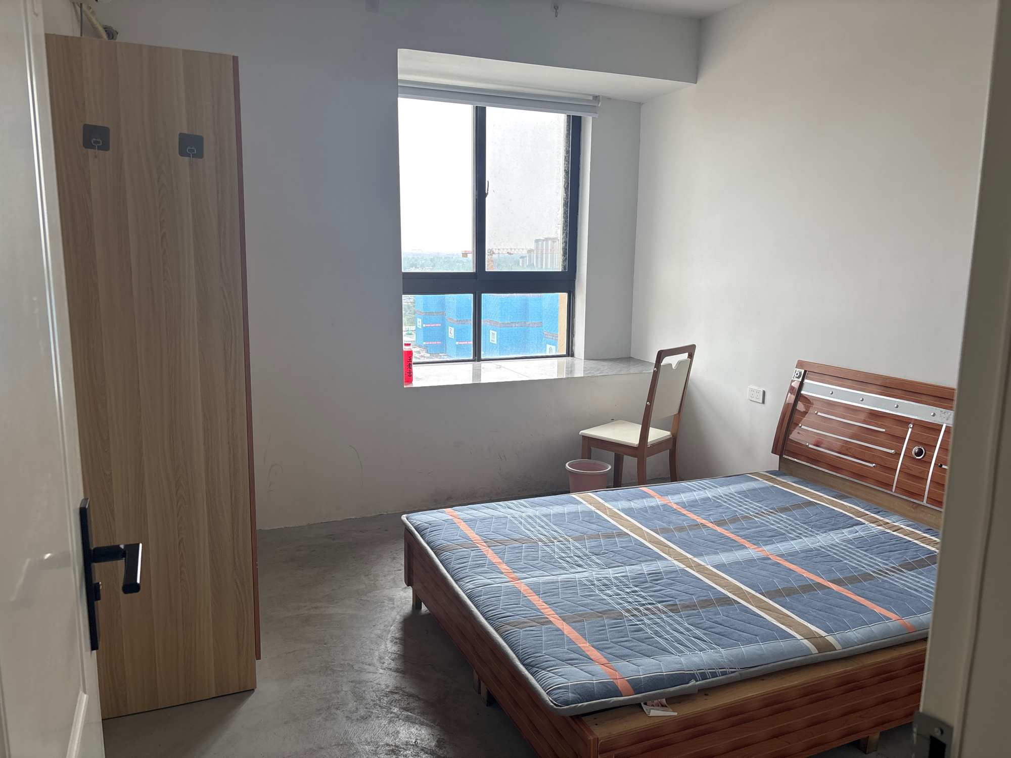 东方蓝海3室2厅拎包入住配套齐全_2