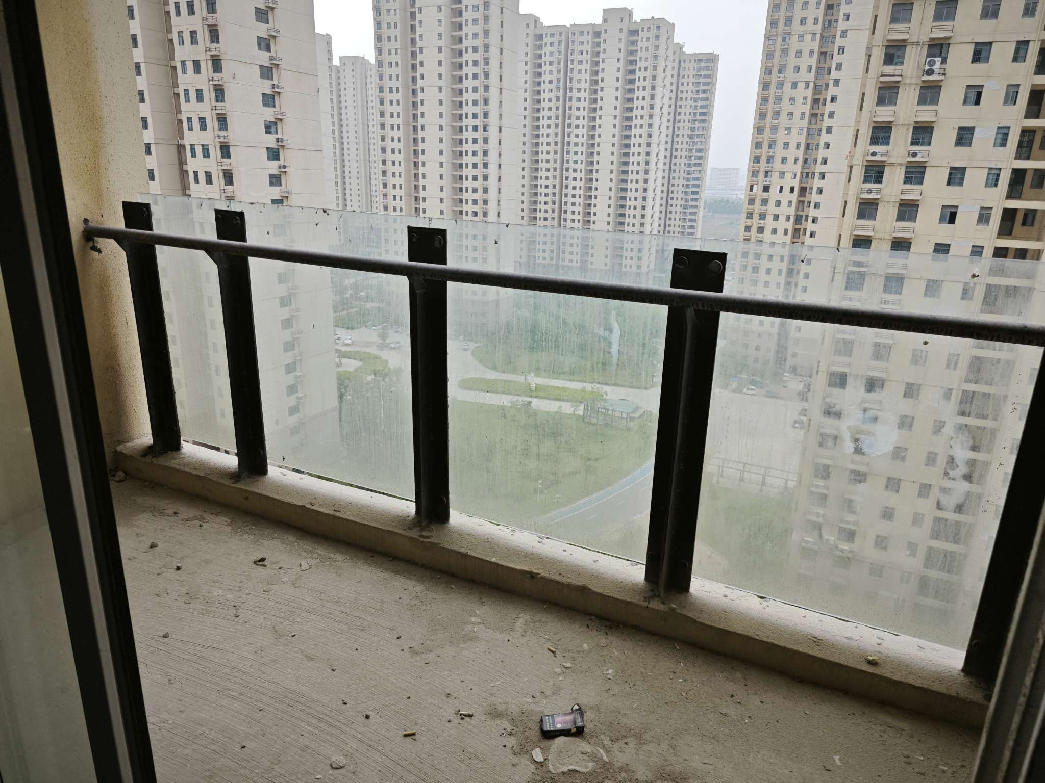 林巷安置小区 83平 南向两居 毛坯 随时看房_5