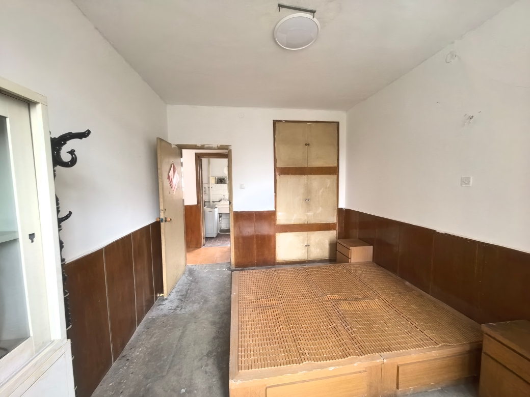 法院小区80平方3室一厅 急租_6