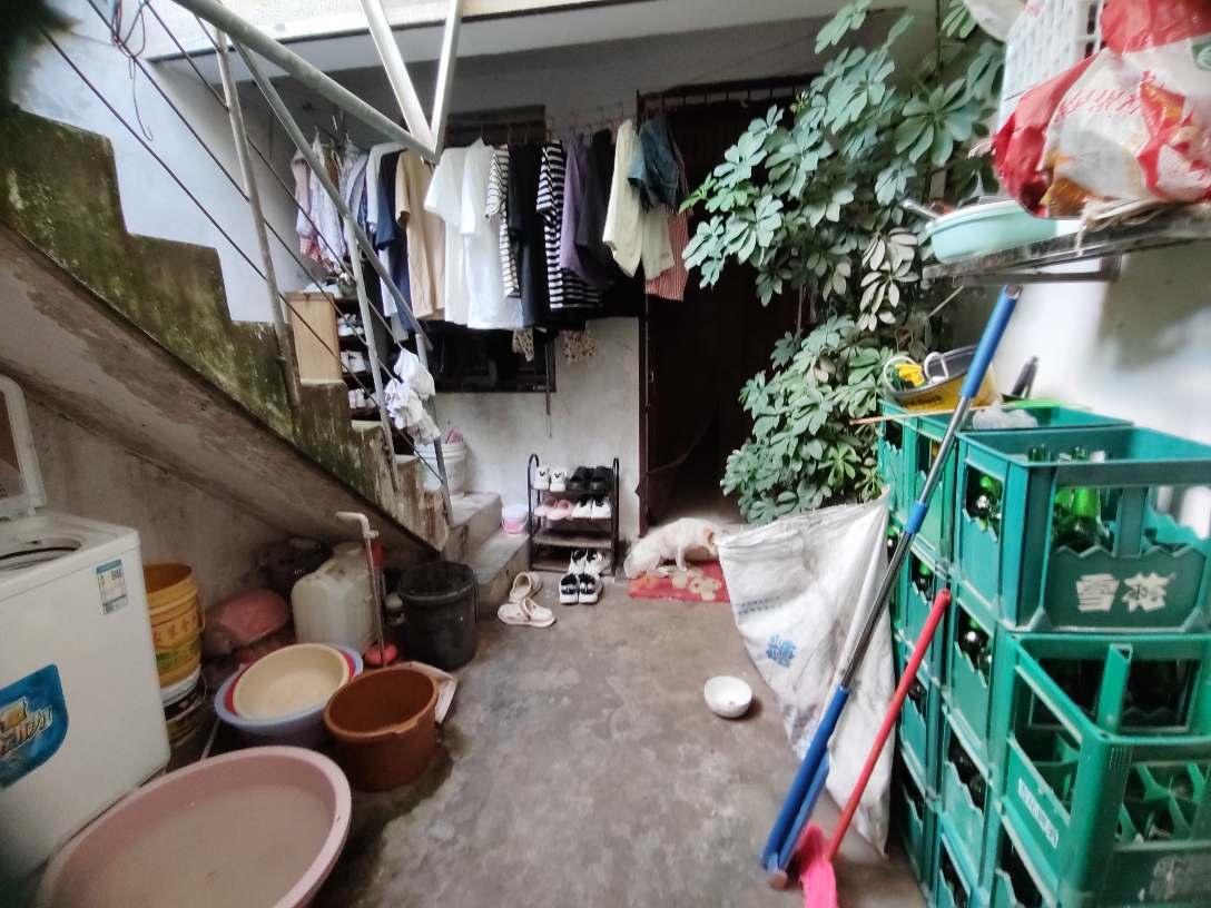 淮橡新村证 61平实际130多平 ，有门面房和营业执照，交通便利 学区房 随时看房_11