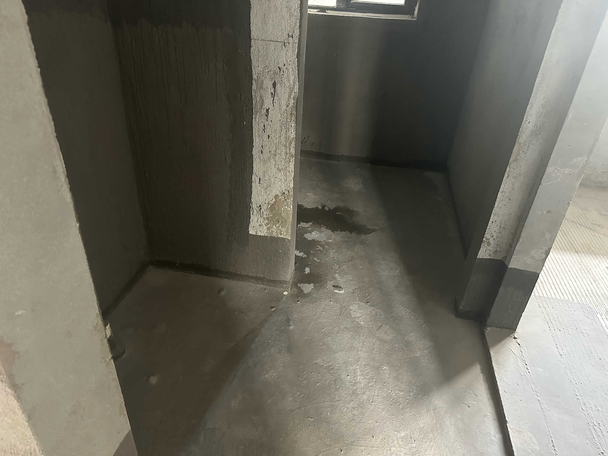 青铜苑瑞苑中间楼层三室两厅对外出售_8
