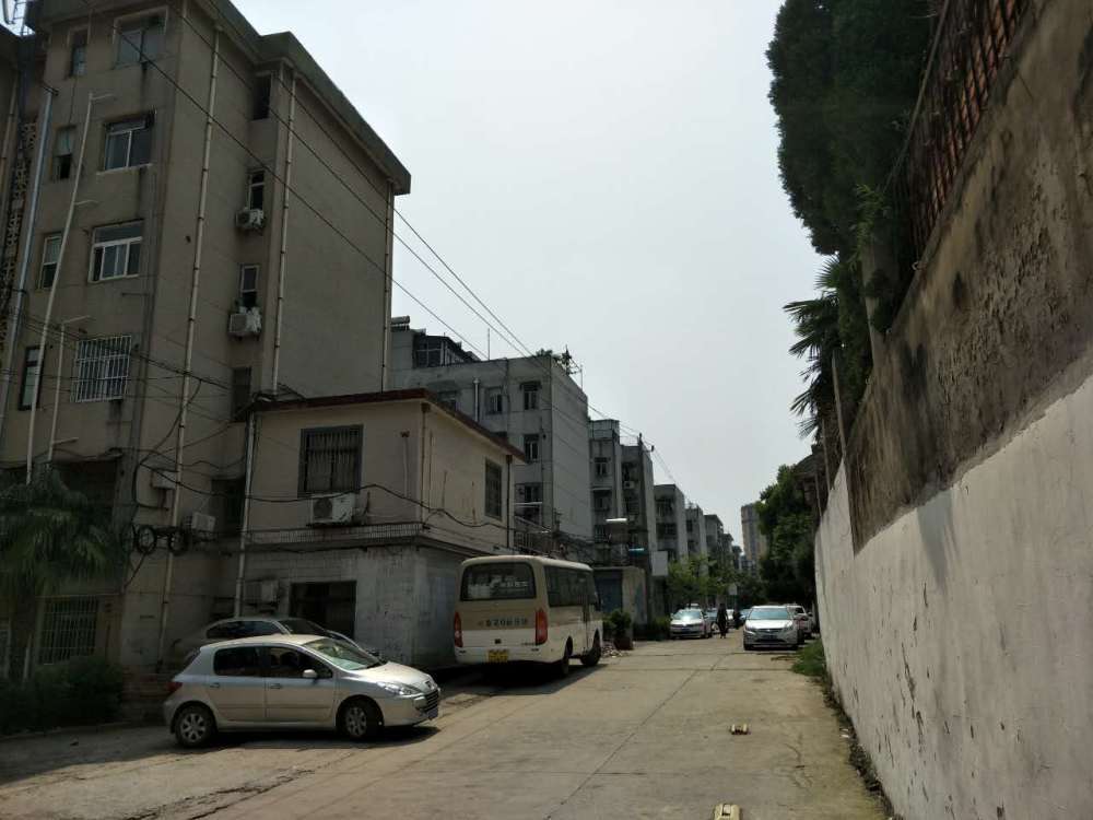 天桥小区 76平 精装南向三室 随时看房_9
