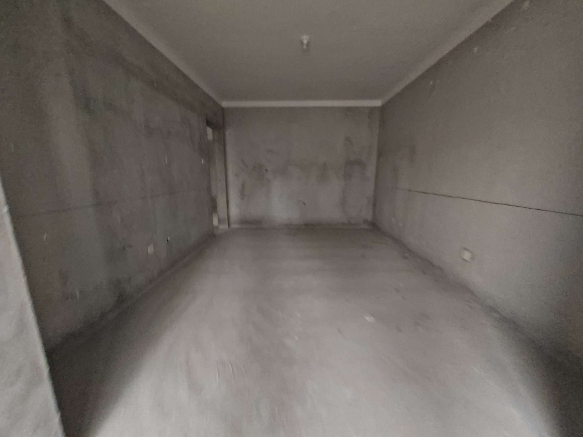 观湖名居 136平 南向三居 交通便利 毛坯_7