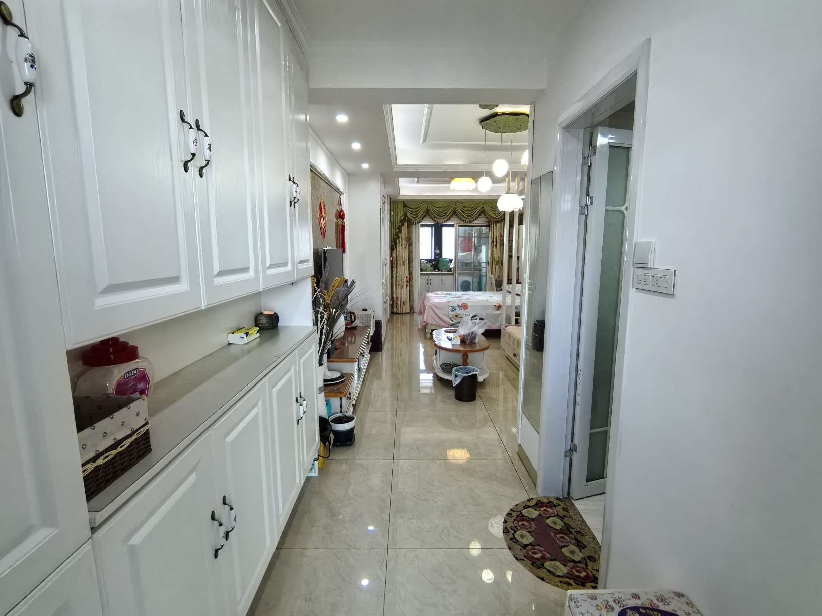 万茂中心一室一厅精装修出租_12