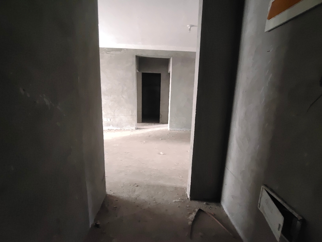 出售水楼宜苑电梯房110平方三室二厅毛坯三层带大平台_12