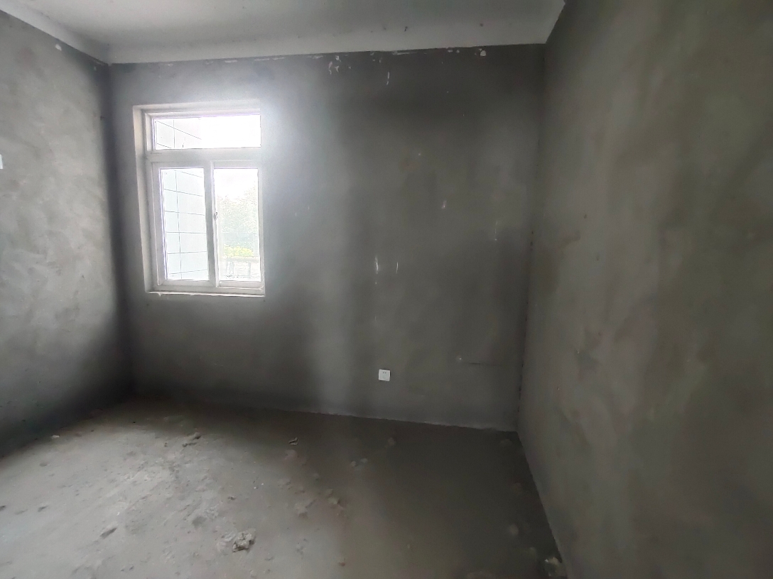 出售水楼宜苑电梯房110平方三室二厅毛坯三层带大平台_4