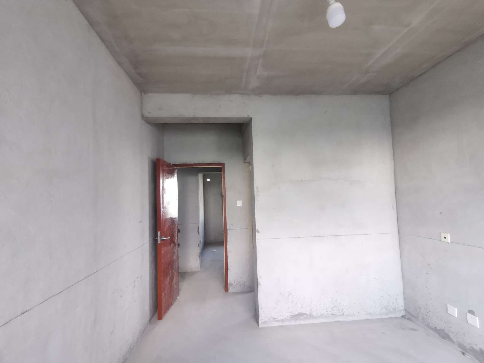 紫荆苑4室2厅毛坯中间楼层房东诚心出售_7