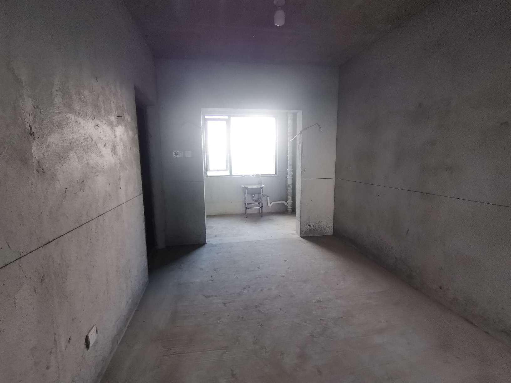 紫荆苑4室2厅毛坯中间楼层房东诚心出售_16