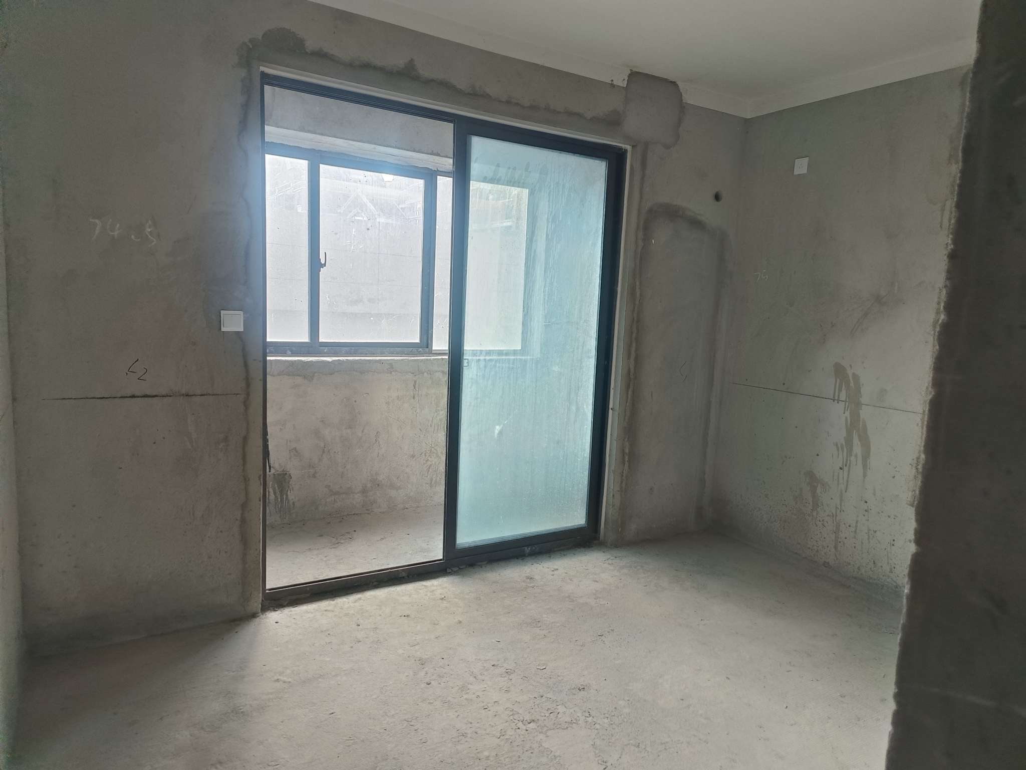 理工大旁 艺山南毛坯边户3房2厅 诚心出售_3