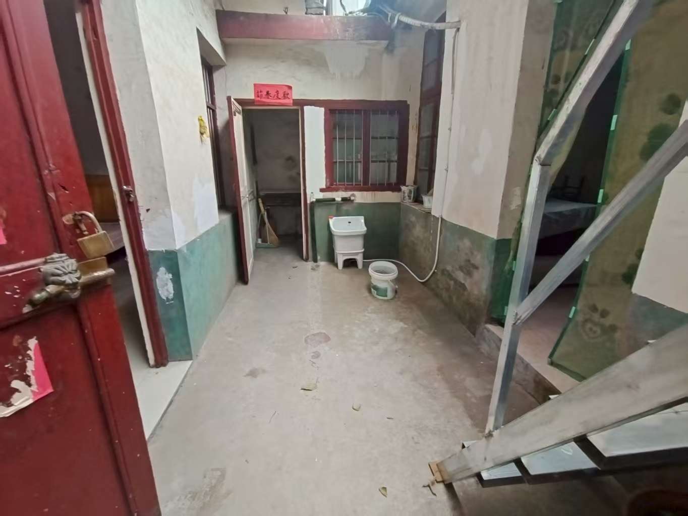 将爷巷 78平 三室一厅 交通便利 简装随时看房_6