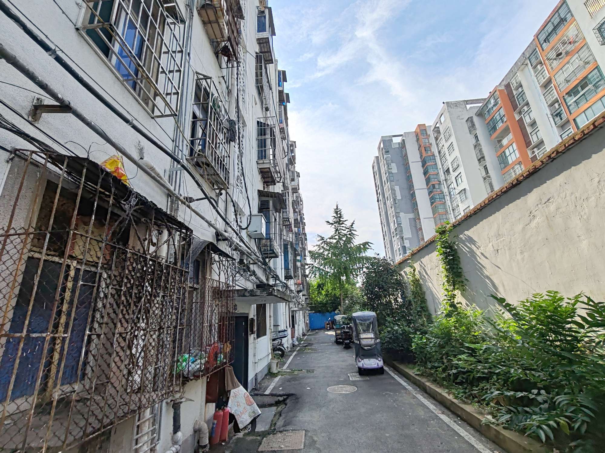 新百商店综合楼 83平 两室两厅 交通便利 简装出租_16