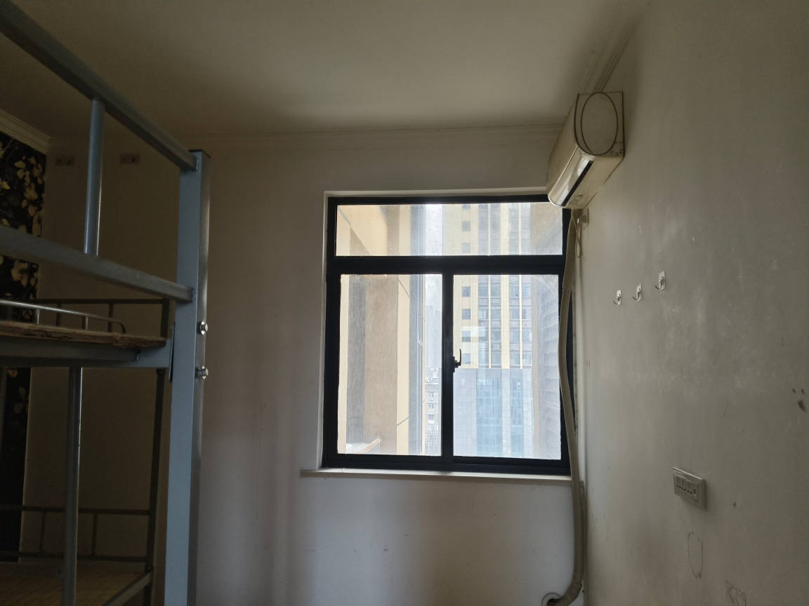 八百伴附近，环球港3室2厅简装出售_9