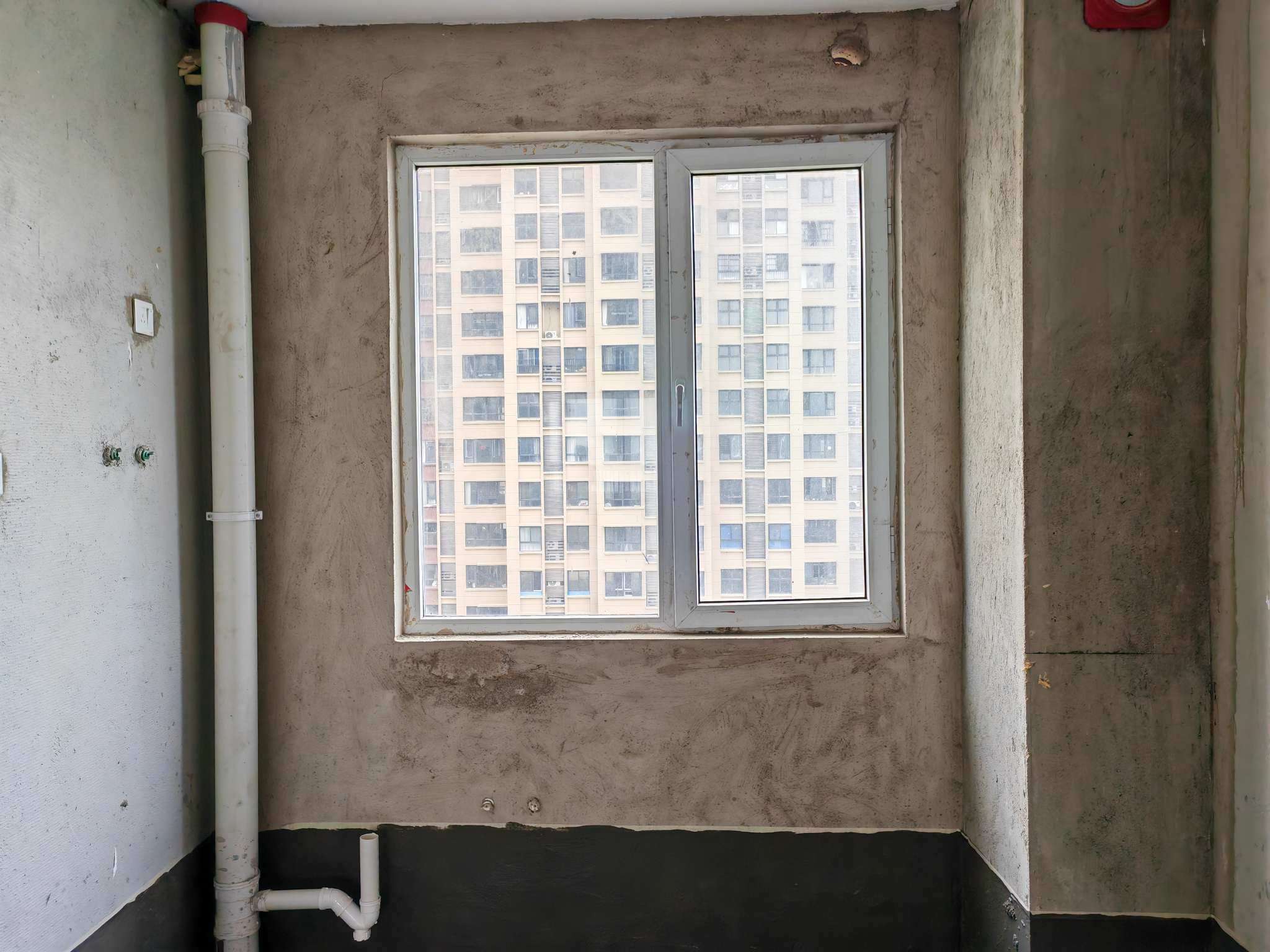 四宜新雅居三室两厅毛坯房出租_6