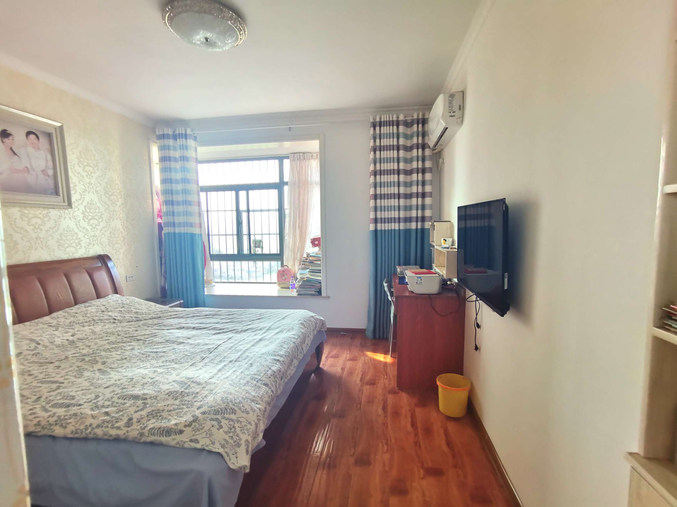 香颂小镇N区四室两厅两卫精装修急卖_4