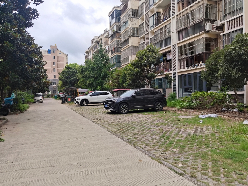 寿西湖小区C区 89平 精装三室 交通便利配套齐全_8