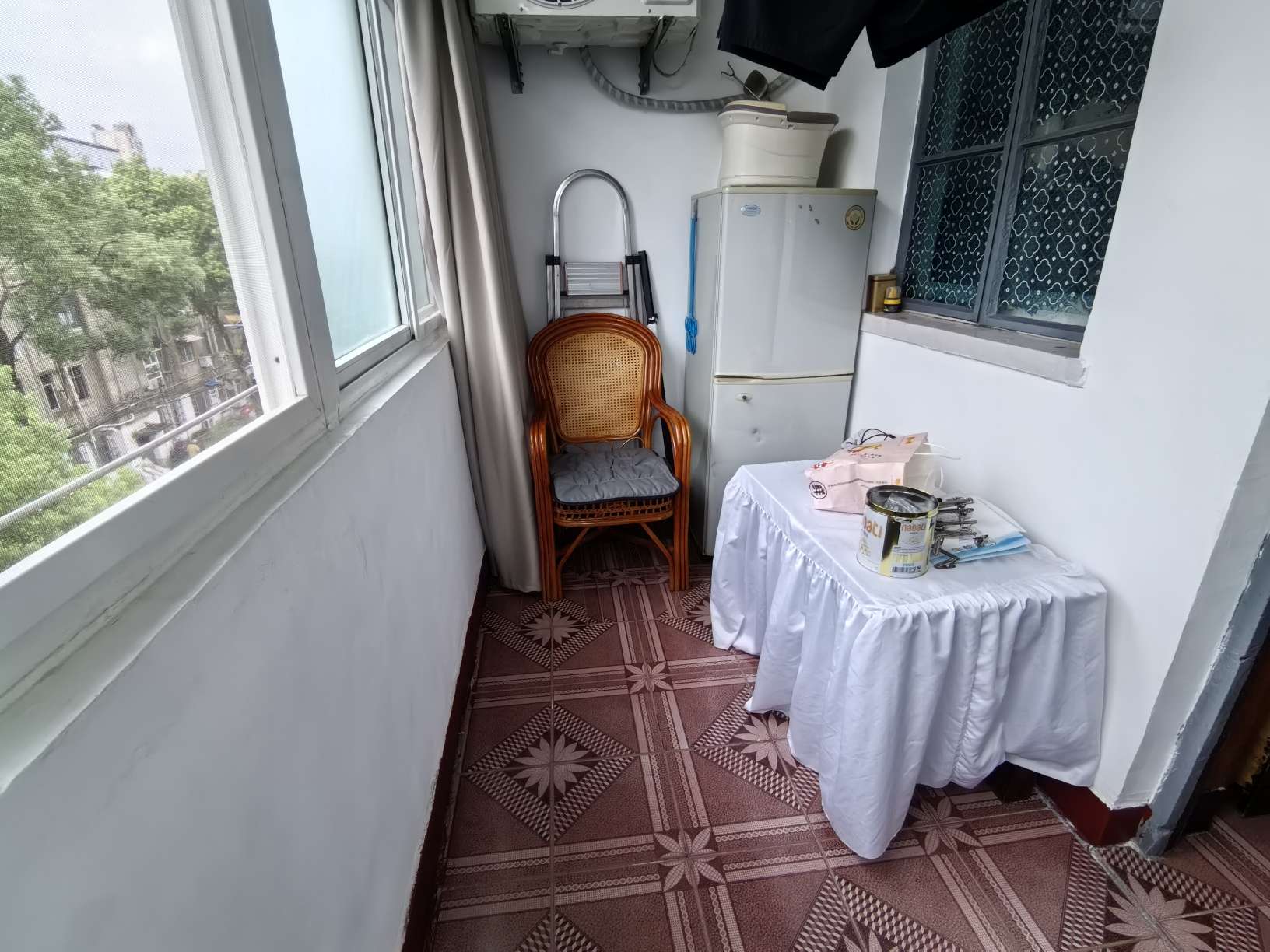 安装处三室零厅，简单装修吉房出售_8
