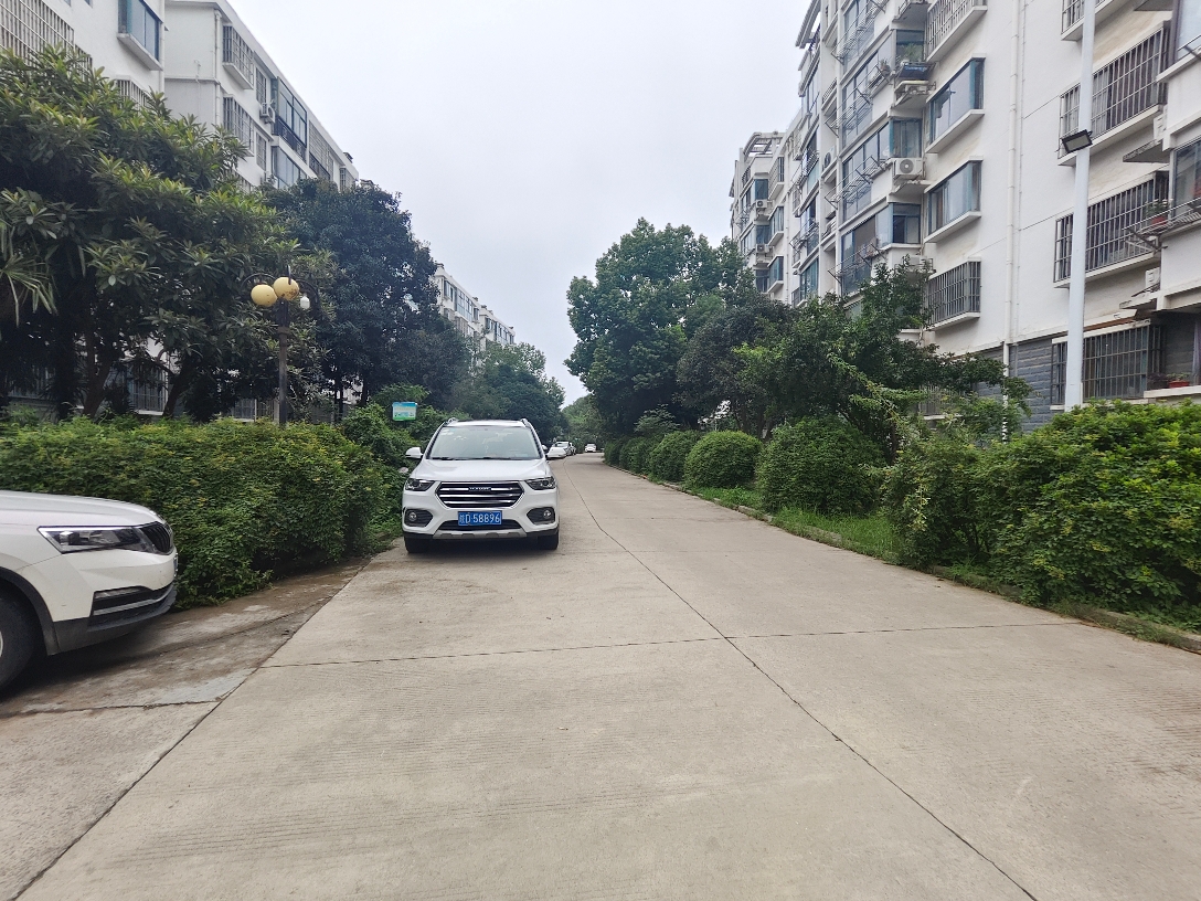 新城区  现代汉城 三室二厅 精装修  出售 _16