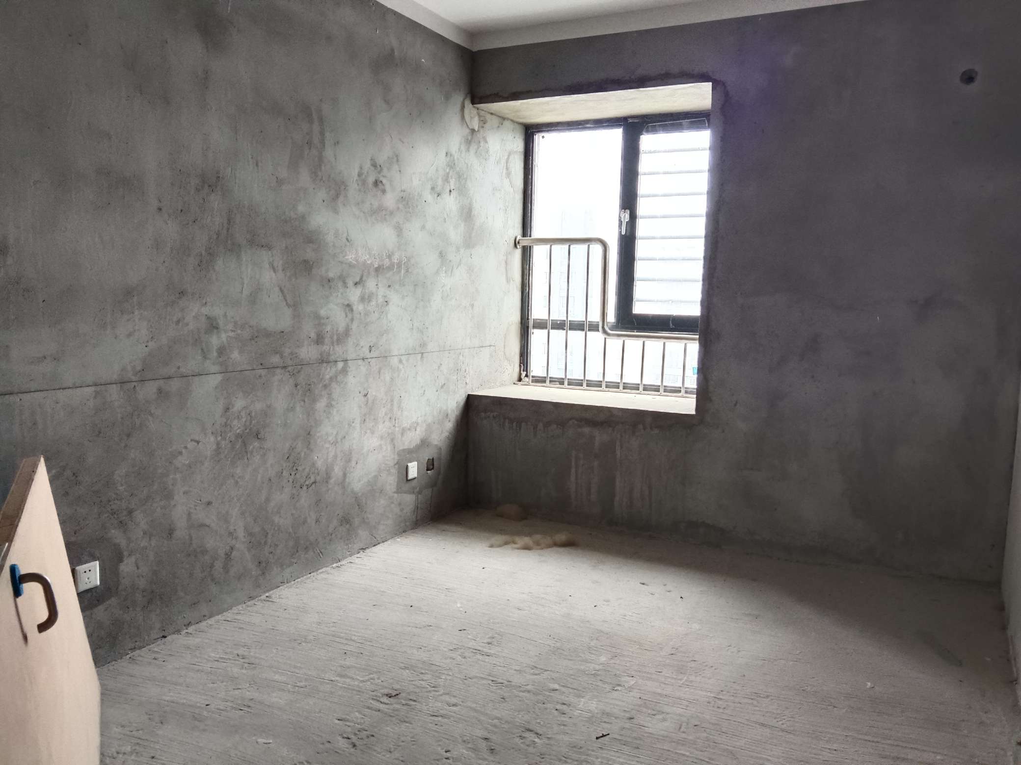 万茂华府3室2厅毛坯出售_4