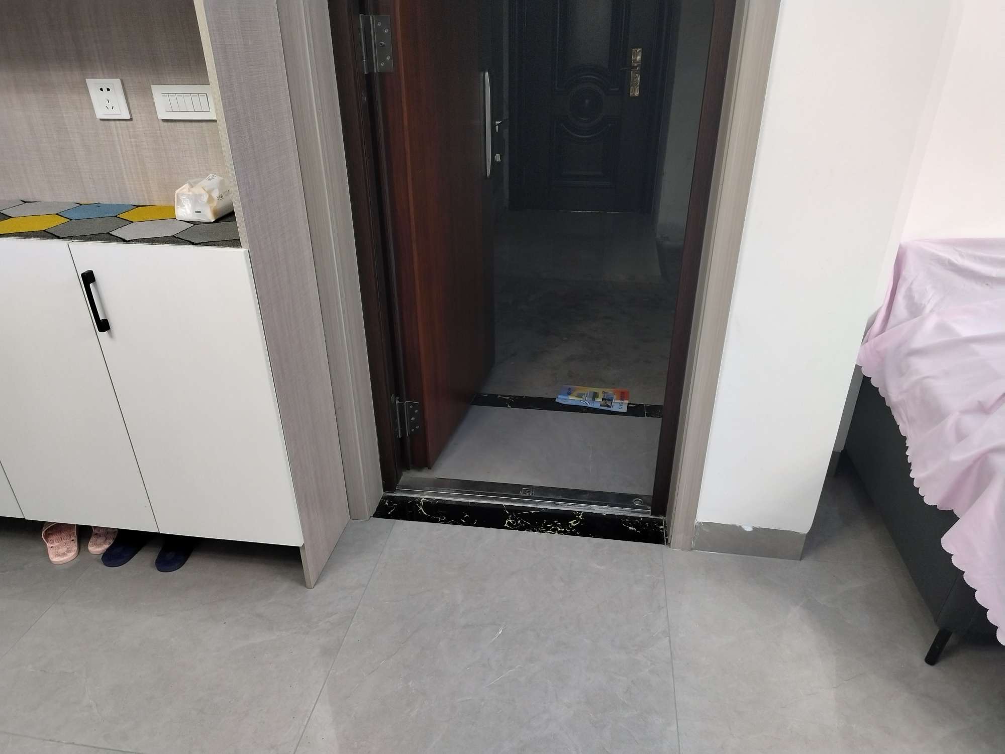 水务大厦90平精装两居 南北通透 交通便利_9